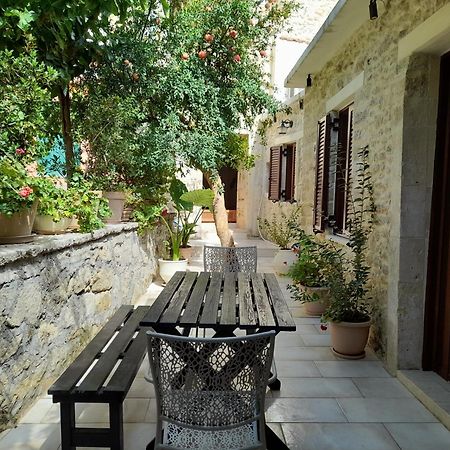 Archontiko Anastasia Choudetsi Exterior foto